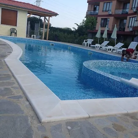 Mare شقة *